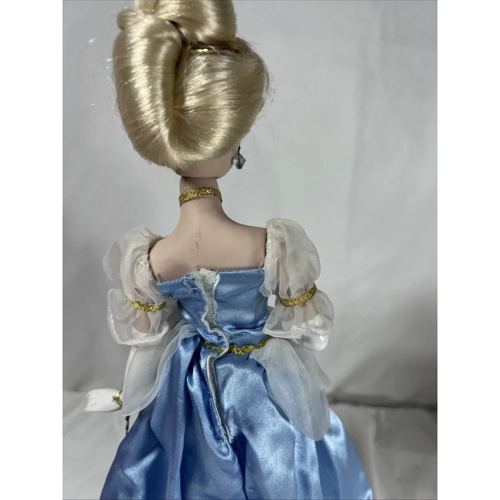 N/A cinderella porcelain